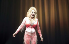How Does Dolly Parton Stay In Shape